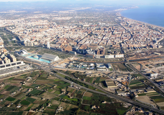 Vista noreste de la ciudad de Valencia desde el barrio de La Punta